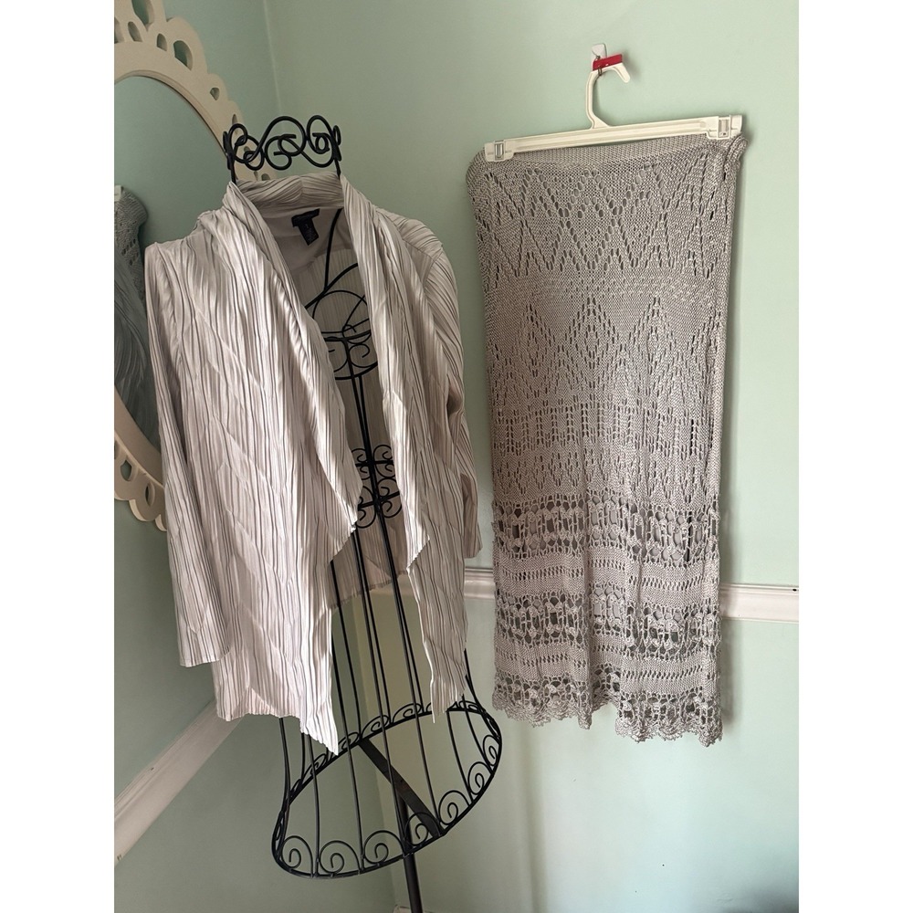Chicos Silver Top Crochet Maxi Skirt Size 1 Polyester & Rayon‎ Blend Set